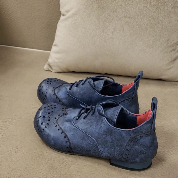 Booties - Picture 4 of 5